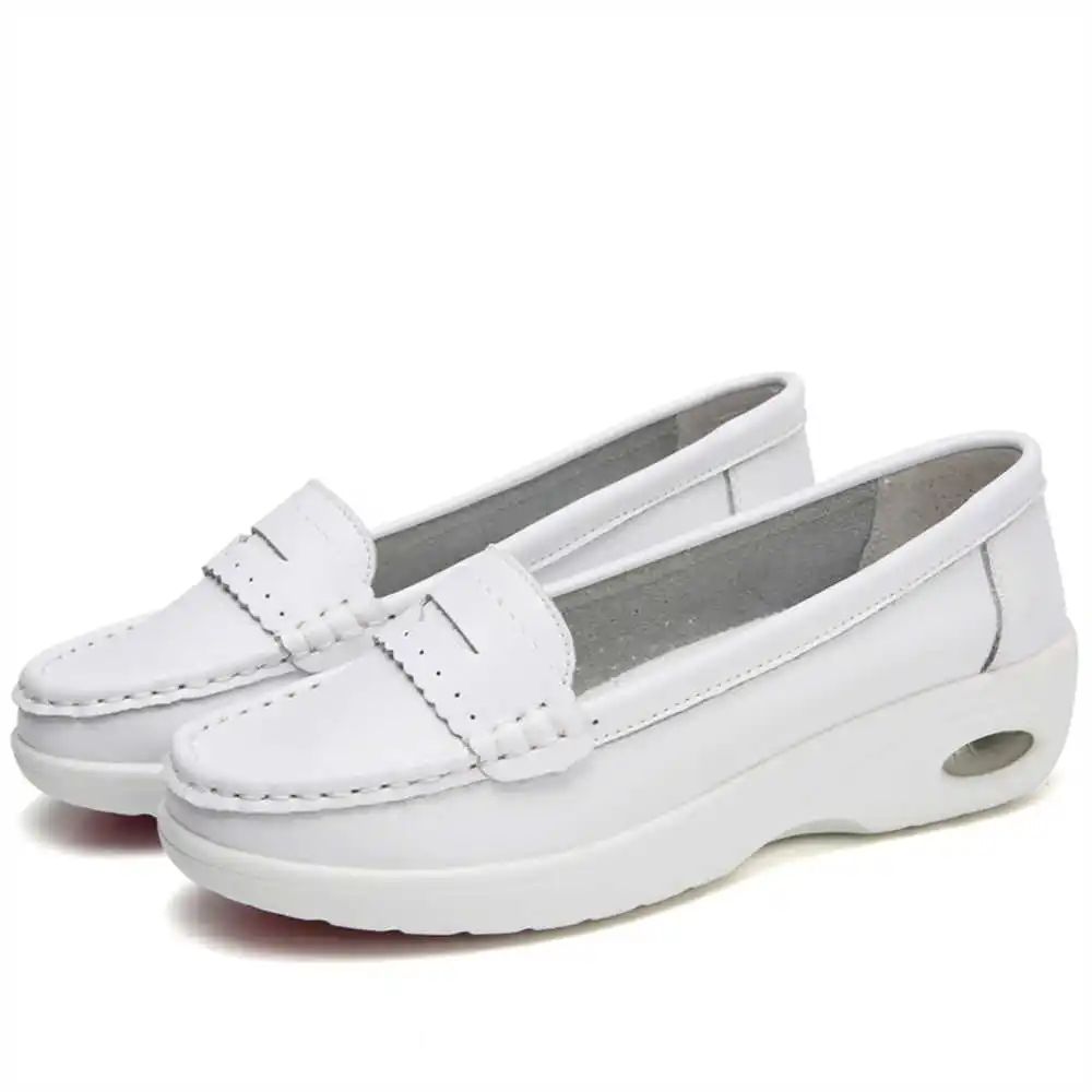 Thick Sole Slipon White Traine - đánh giá và giá Useful Tech Accessories Gifts For Husband