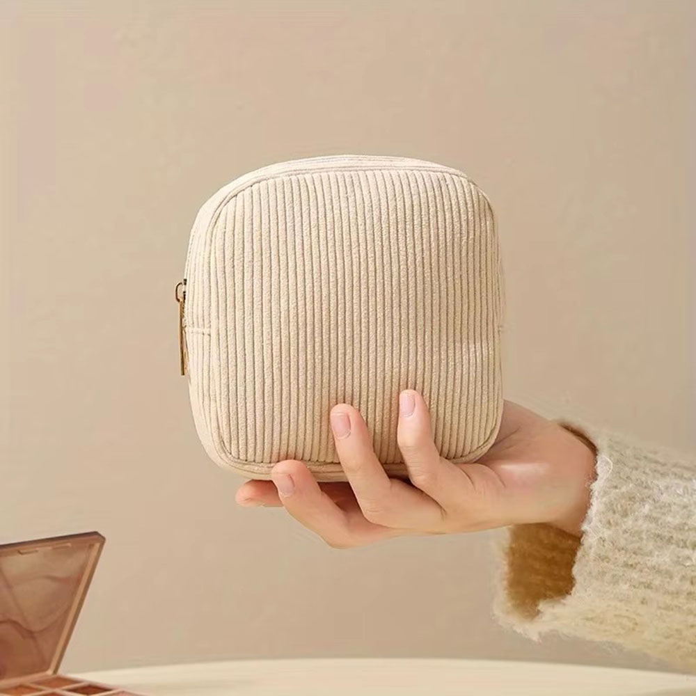 Large Capacity Sanitary Pads B - đánh giá và giá Travel Cable Organizer