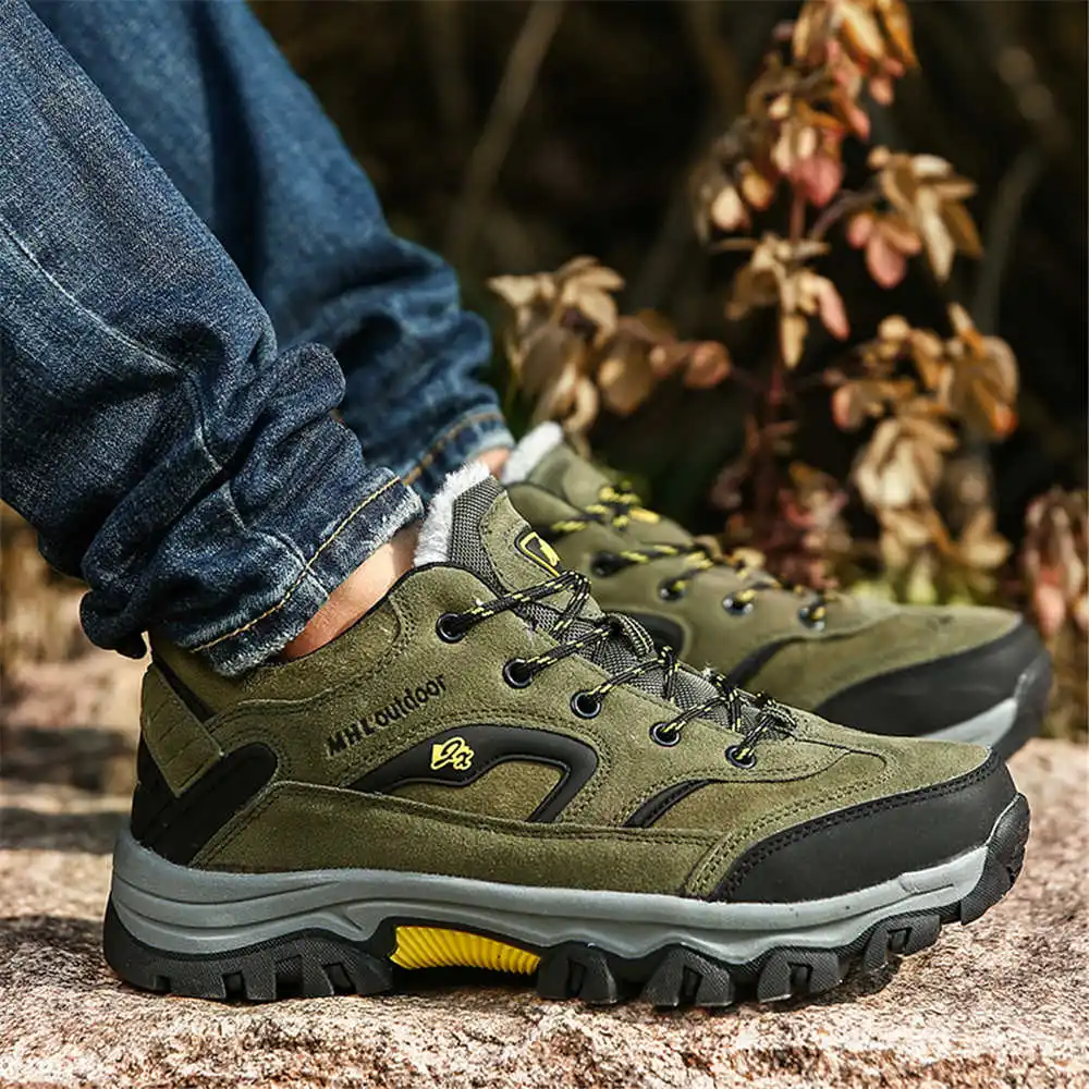 Camp Cotton Hiking Shoes For M - đánh giá và giá Useful Tech Accessories Gifts For Husband